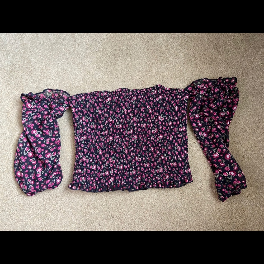 Off the Shoulder floral shirt